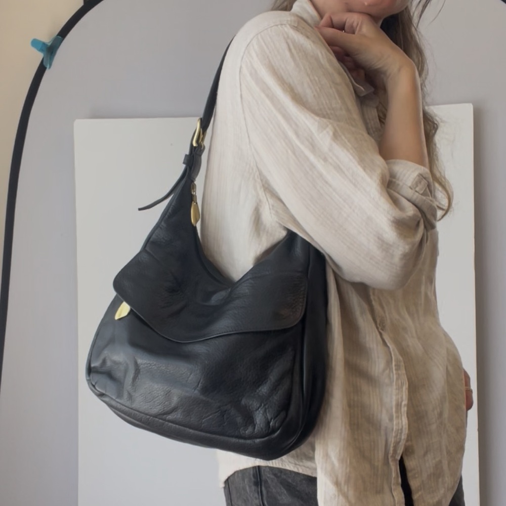 Libaire Hobo Shoulder Bag Black Pebbled Leather